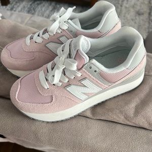 New Balance 574 + platform sneaker